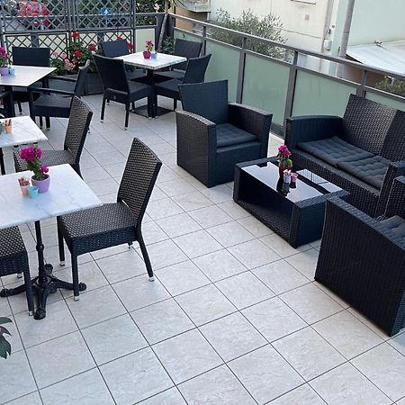 Hotel Liana Rimini Exterior photo