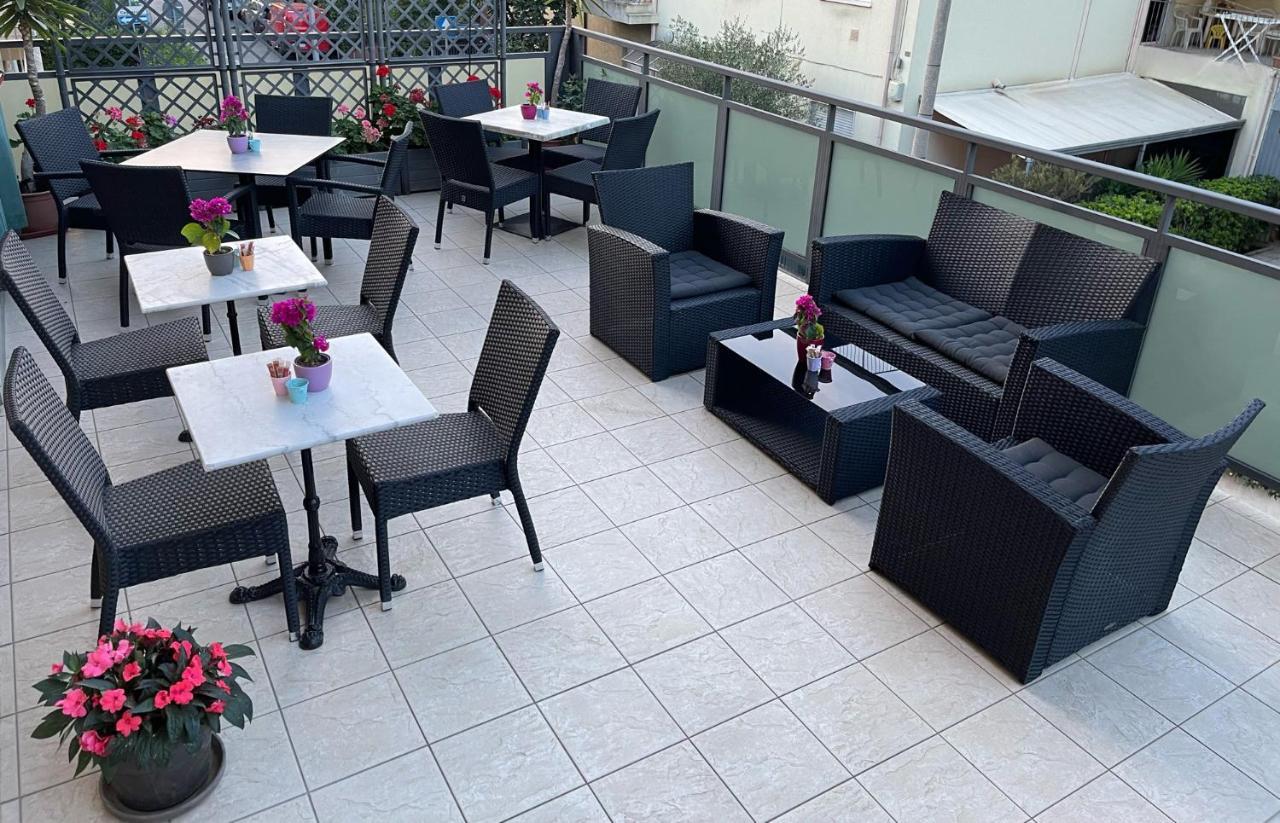 Hotel Liana Rimini Exterior photo